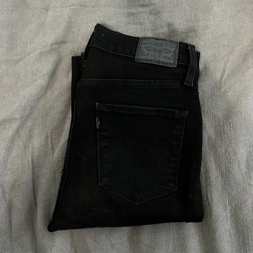Black High Ride Super Skinny Levi’s